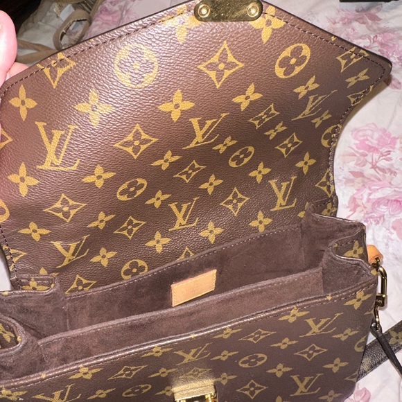 Louis Vuitton Métis - Picture 7 of 16